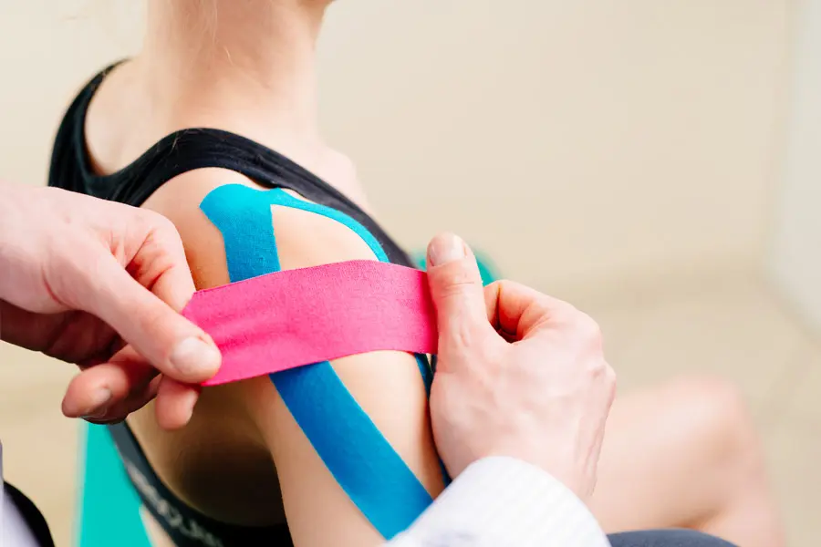 kinesio-tape-shoulder